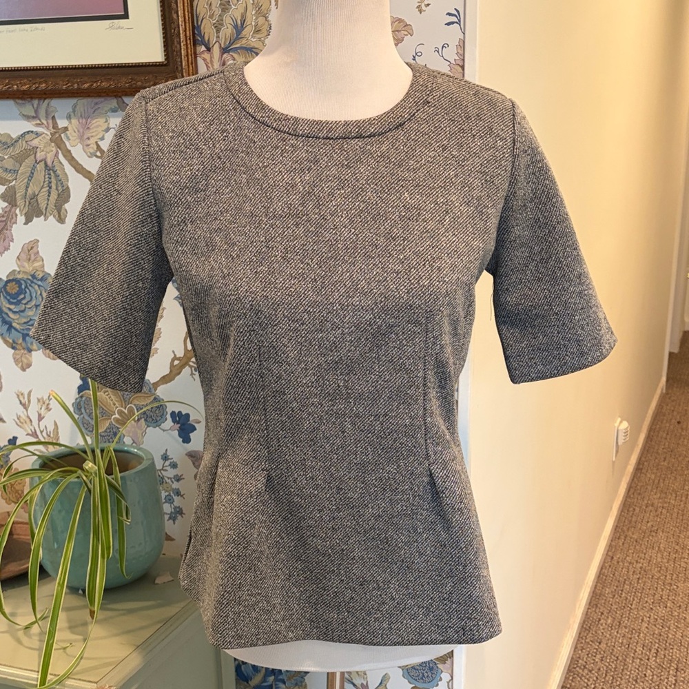 Ann Taylor Gray Short-Sleeve Peplum Top
